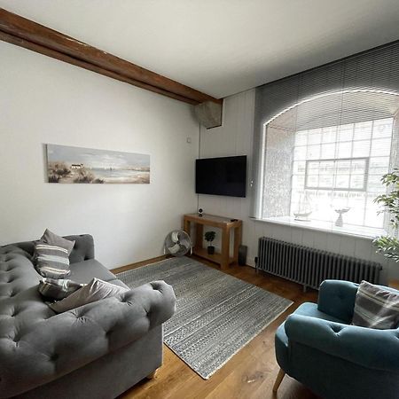 Cozy Coastal Apartment Plymouth Exteriör bild