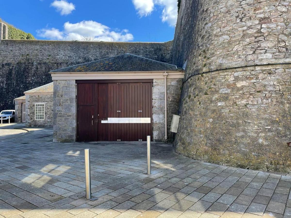 Cozy Coastal Apartment Plymouth Exteriör bild
